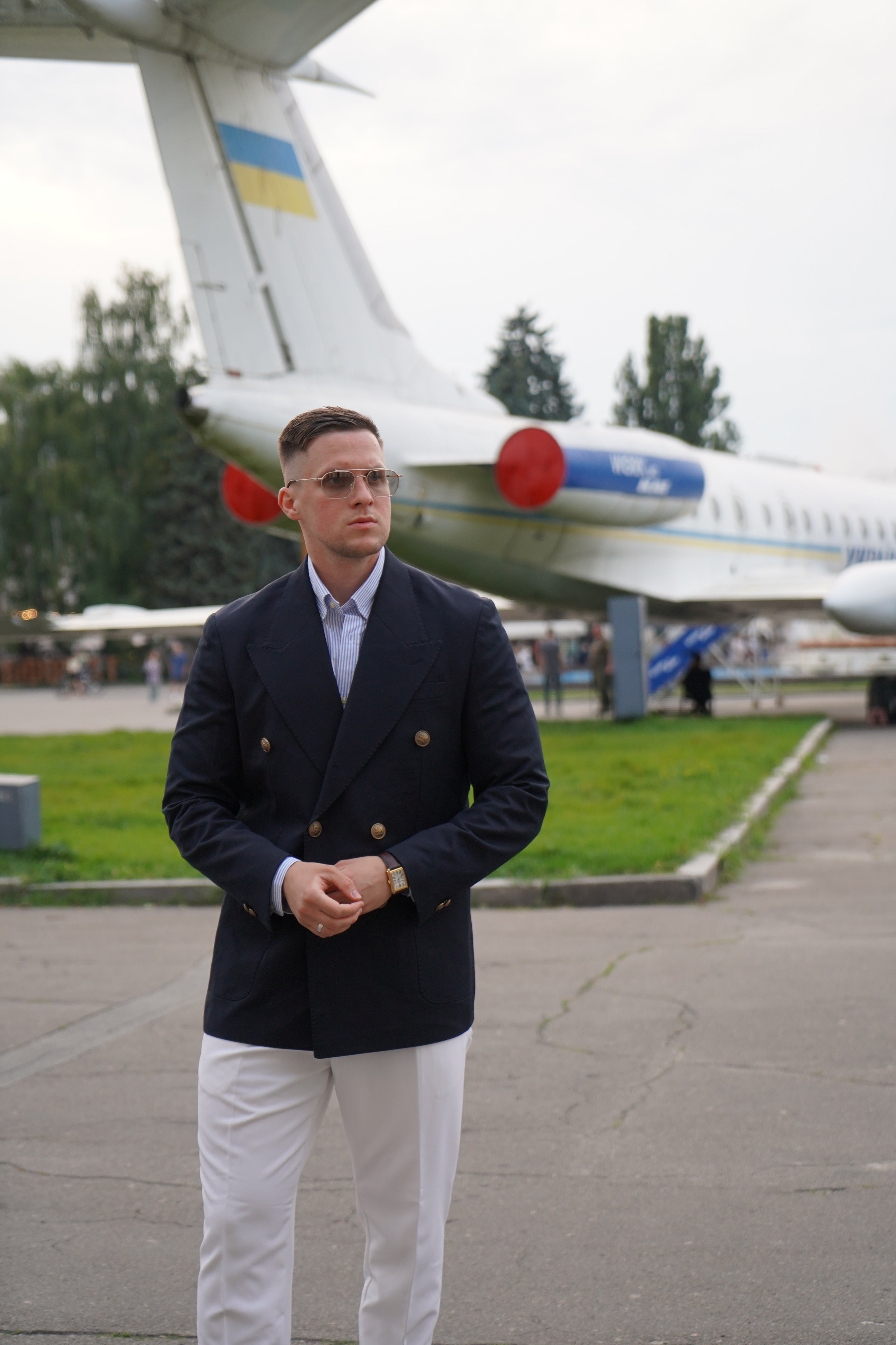 Піджак двобортний з вираженими ґудзиками